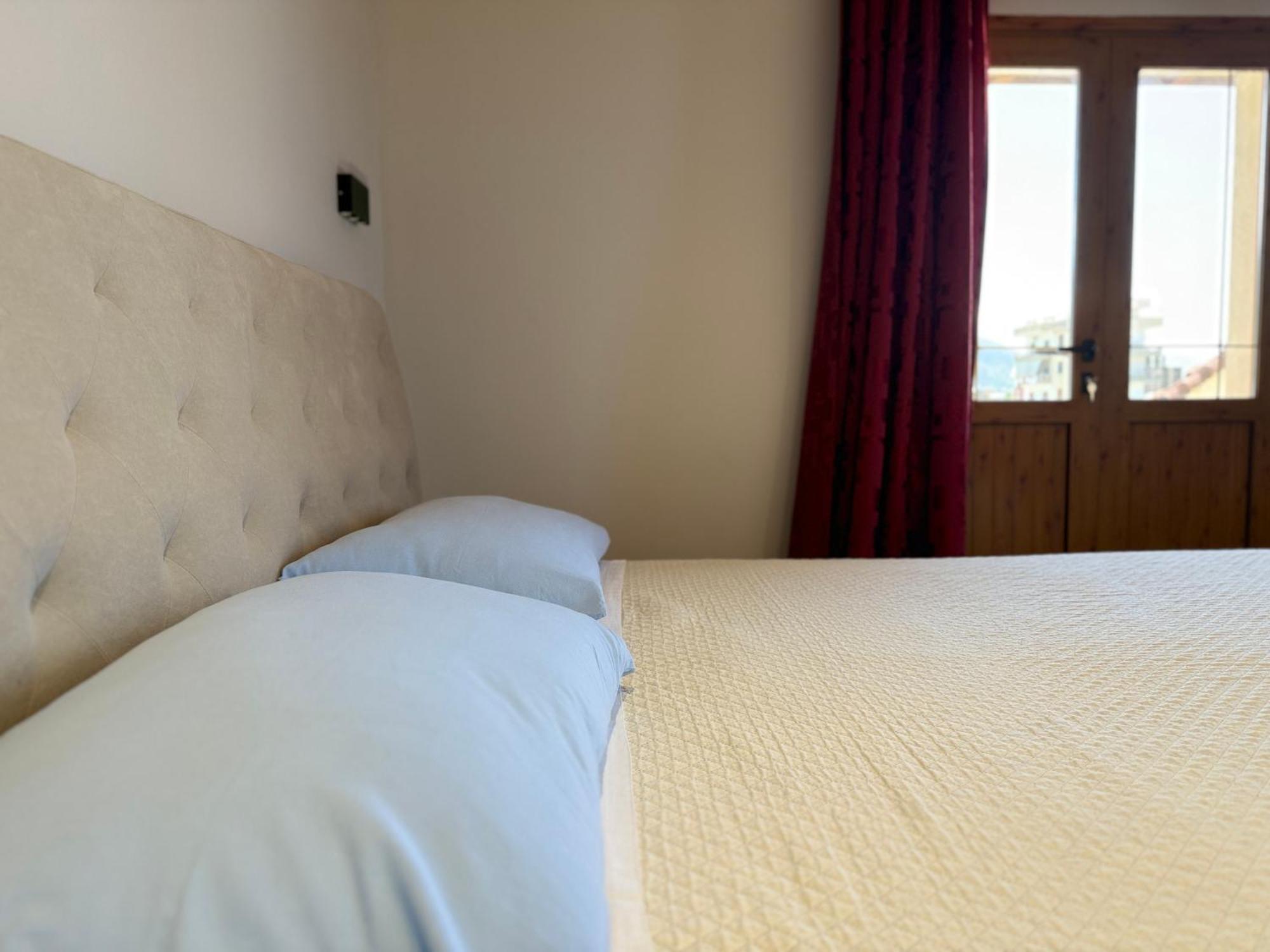 Villa Ida Apartments Vlore Ruang foto